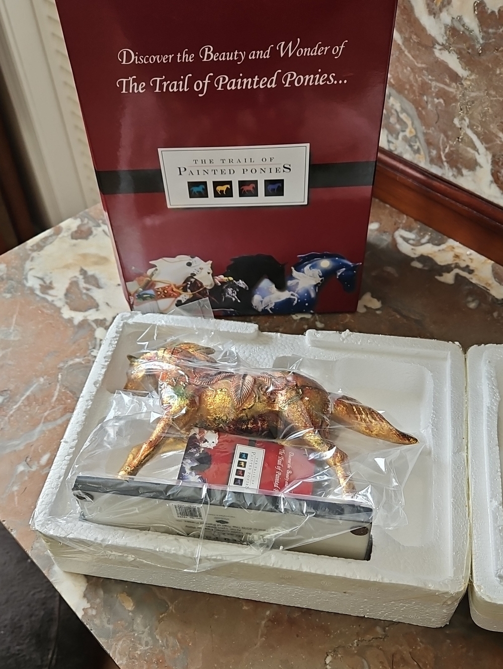NWT 2009 Trail Of Painted Ponies #12292Golden Feathers Pony #1E/3267